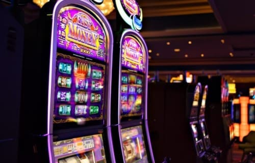 Mastering Slot Machines: Strategies and Space Wars Slot Insights